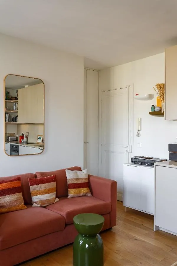 A So Parisian Cocoon Apartment